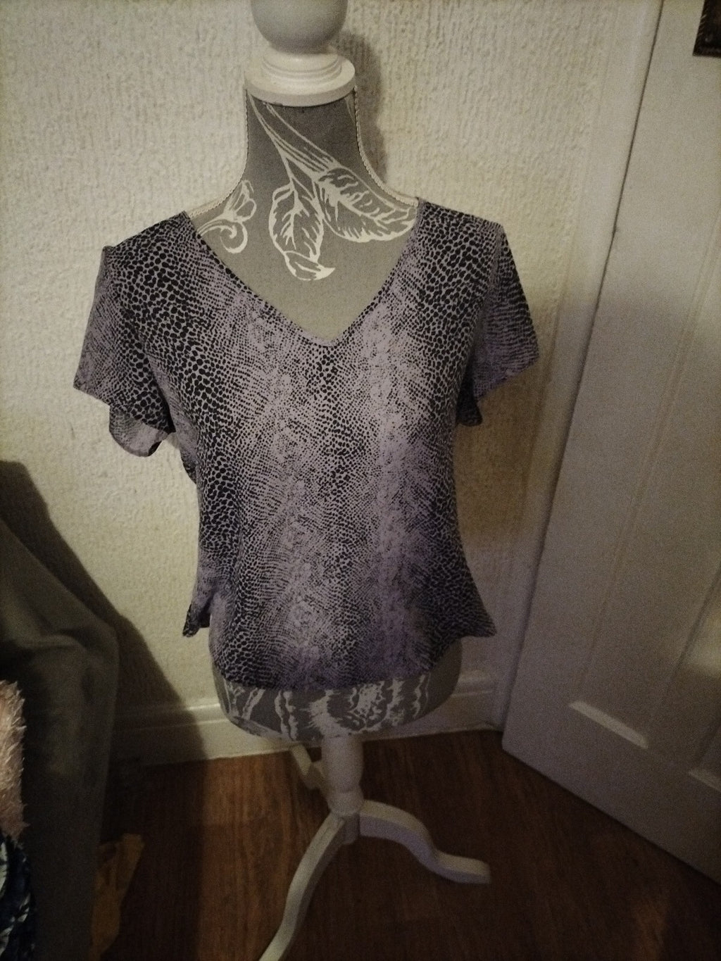 Ladies Unbranded Size 14 Purple And Black Short Sleeve Blouse