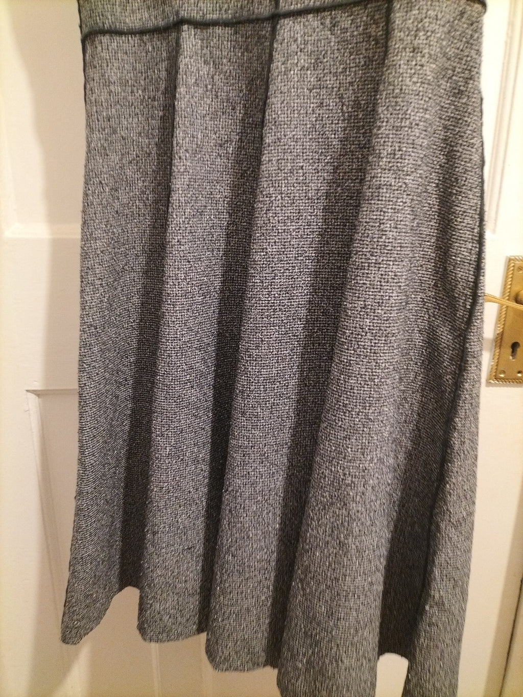 Ladies H+M Size 8 Grey Fleck Sleeveless Flowy Dress