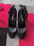 Doung Size EU 37 Black Heels With Diamonte