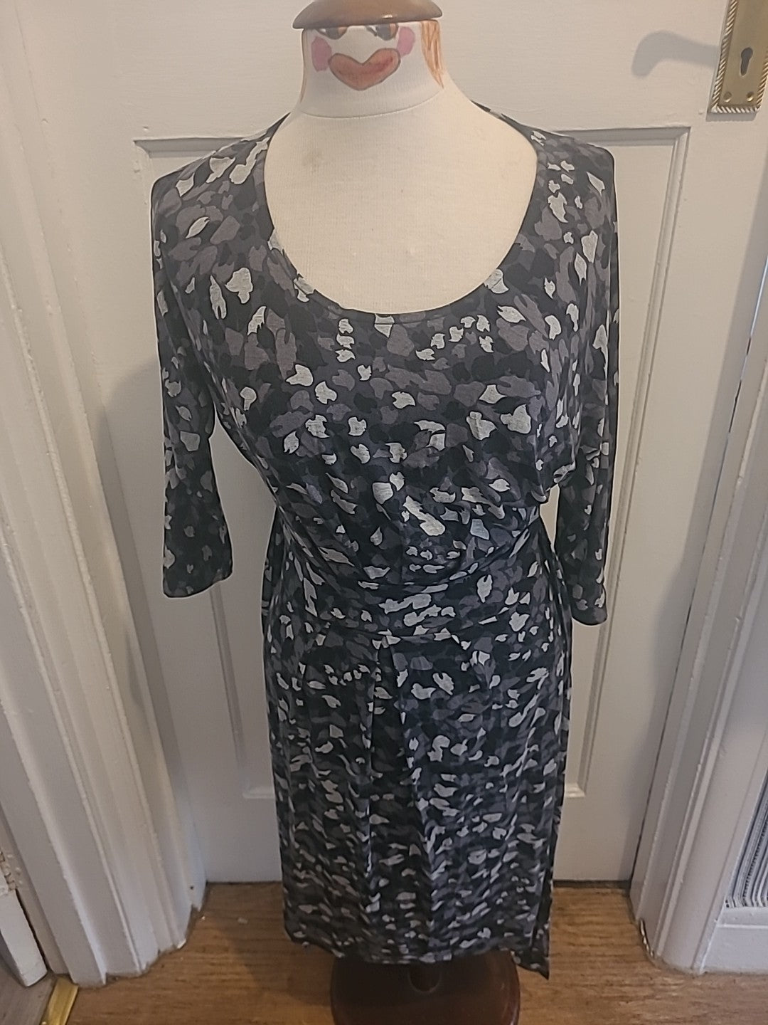 Ladies Laura Ashley Size 8 Camo Style Long Sleeved Dress