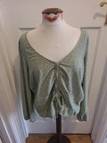 Ladies H+M Size XXL green White Floral Long Sleeved Blouse