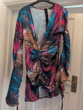 Prettylittlething 8 Multicoloured Low V Neck Ruched Dress long Sleeve