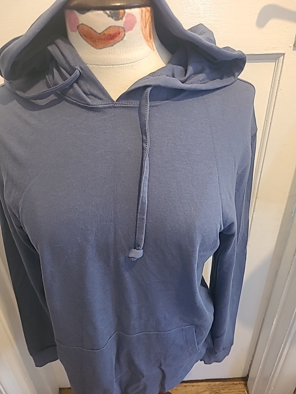 Mens Goodthreads Size Medium Pastel Blue Long Sleeved Hoodie