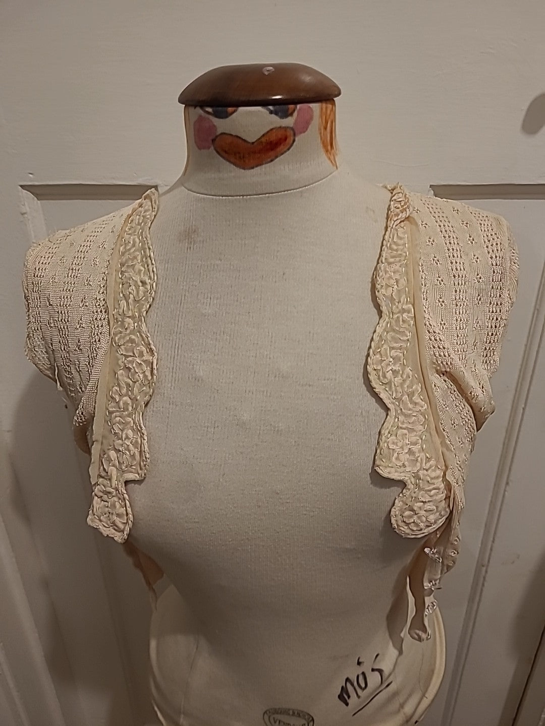 Ladies Warehouse Size 8 Pale Beige Short Sleeved Cardigan
