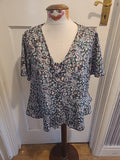 Ladies New LooK Maternity Size 10 Green/Pink/White Short Sleeved Blouse