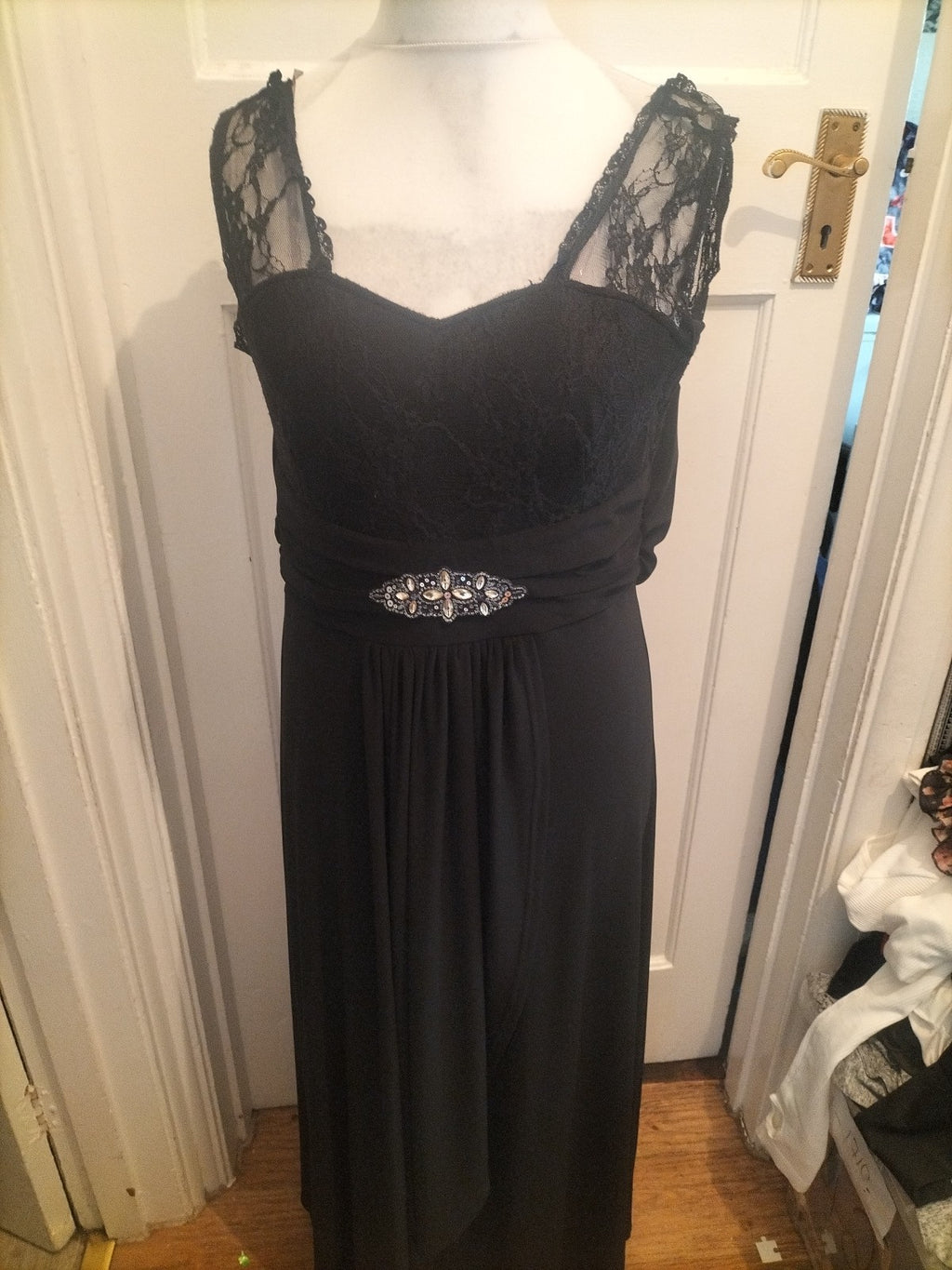 Ladies Bodyflirt Size Euro 44 Black Sleeveless Lined Flowy Dress