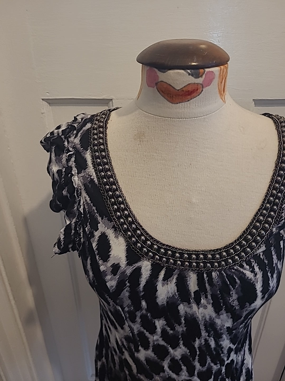 Ladies Wallis Size Small Animal Print Sleeveless Dress
