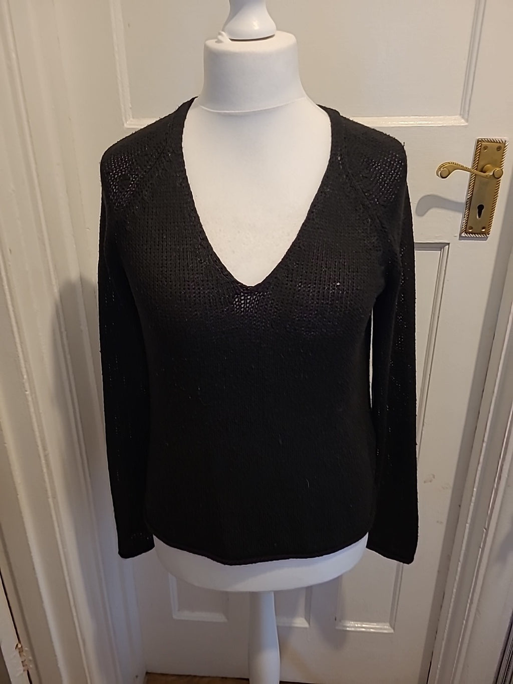 Ladies H&M Size Small Black Long Sleeved Pullover Jumper