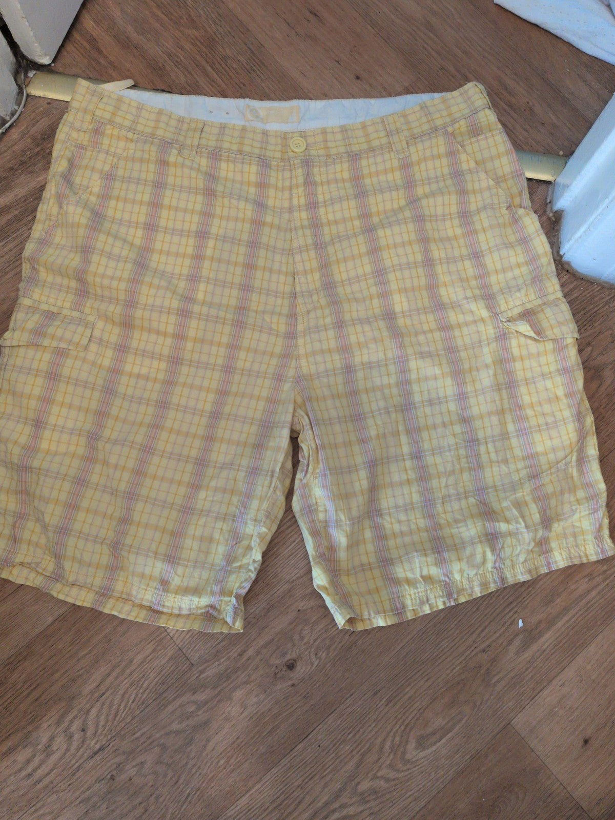 Lng 44" Yellow Check Shorts