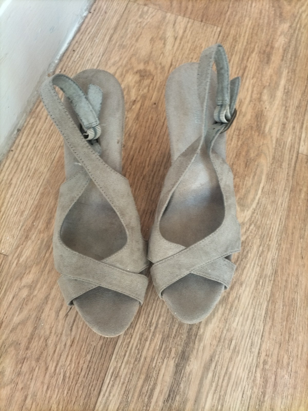 Ladies Graceland Size Eu 51 Light Brown Wedge Sandel Open Toe