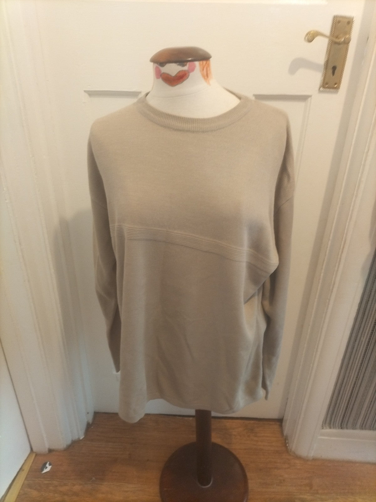 Mens Freeport Size XL Beige Long Sleeved Pullover Jumper