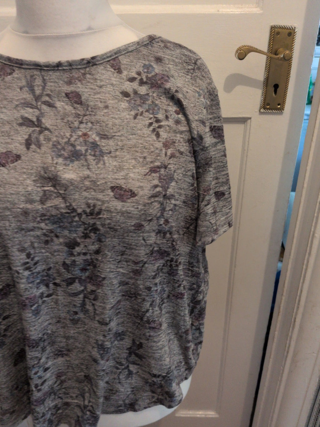 Debenhams 20 Grey Floral Short Sleeve T-shirt