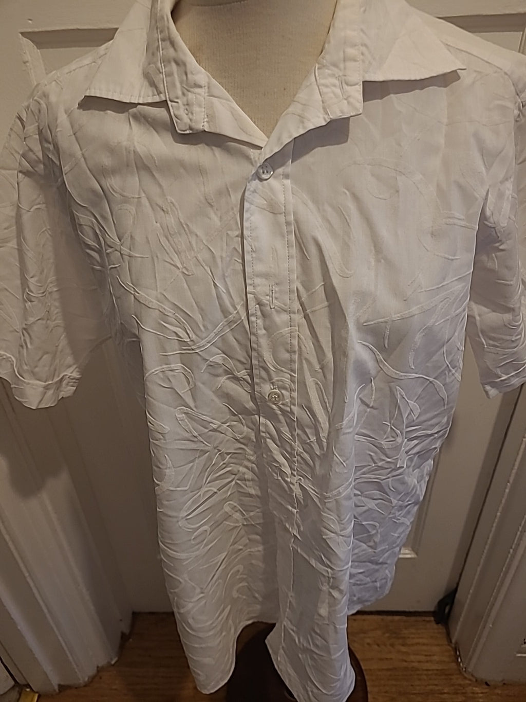 Mens Armando Size Medium White Short Sleeved Shirt