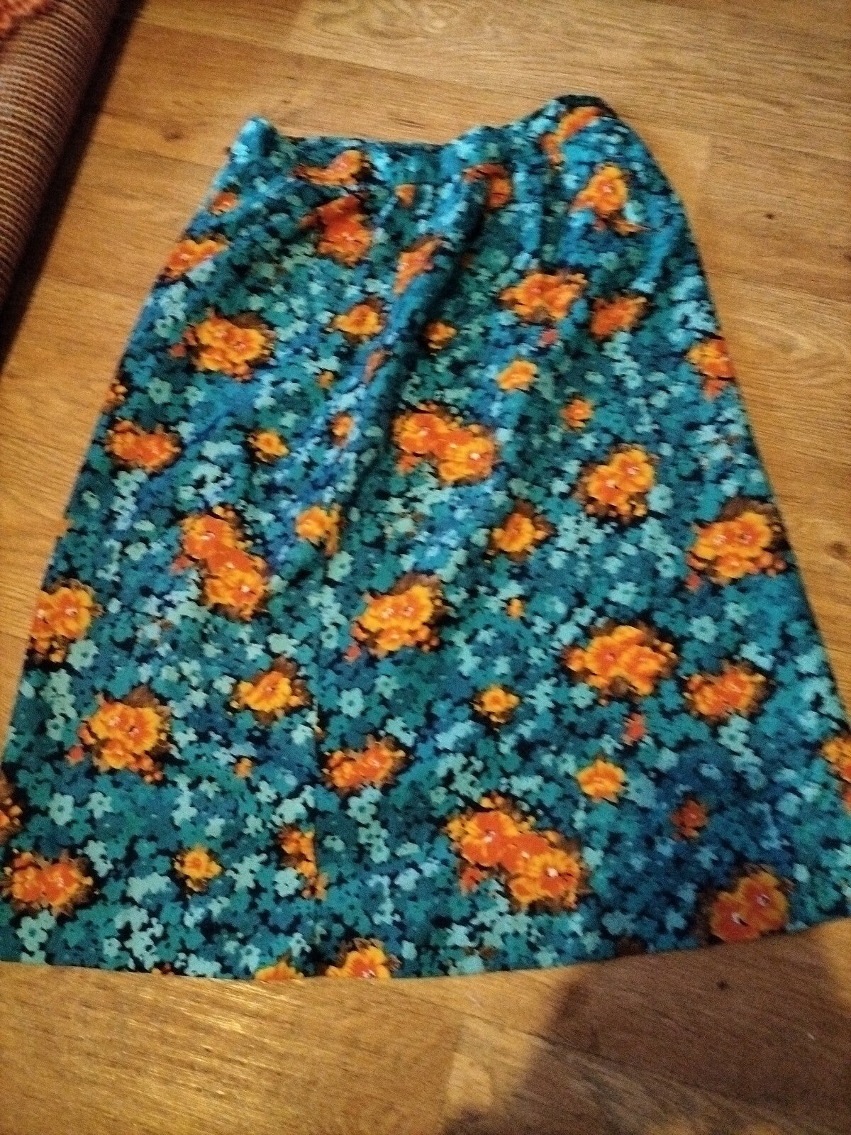 Ladies Size Small Floral Skirt