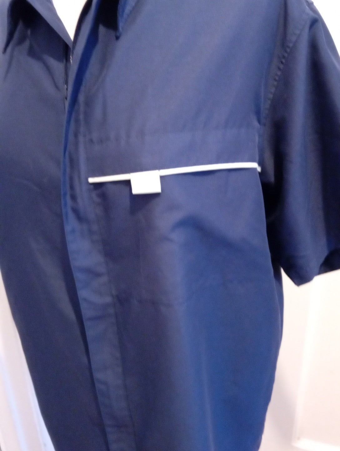 Mens Burton Size Large Navy With White Trim Pocket Shirt