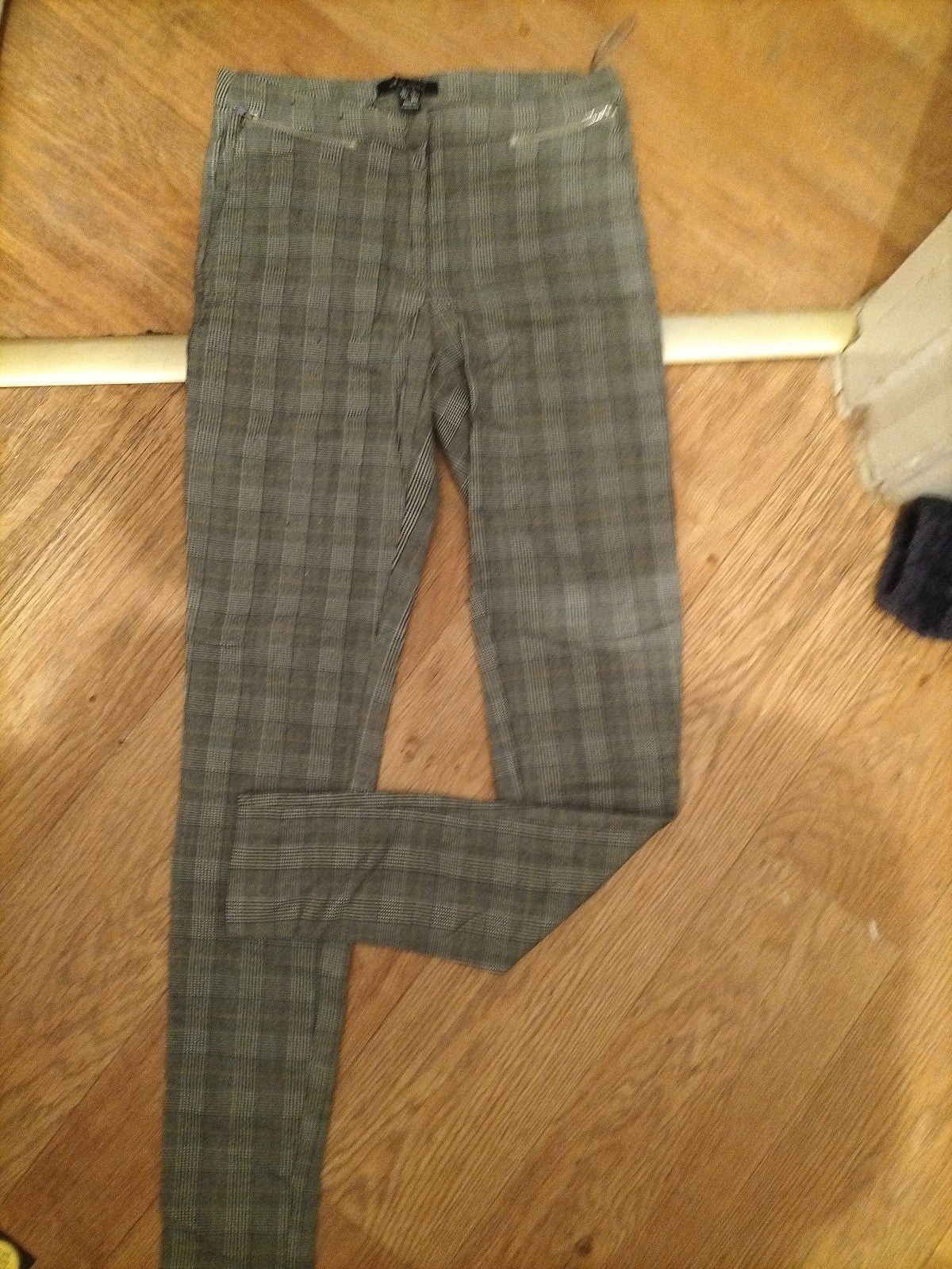 Ladies New Look Size 8 Grey Check Trousers