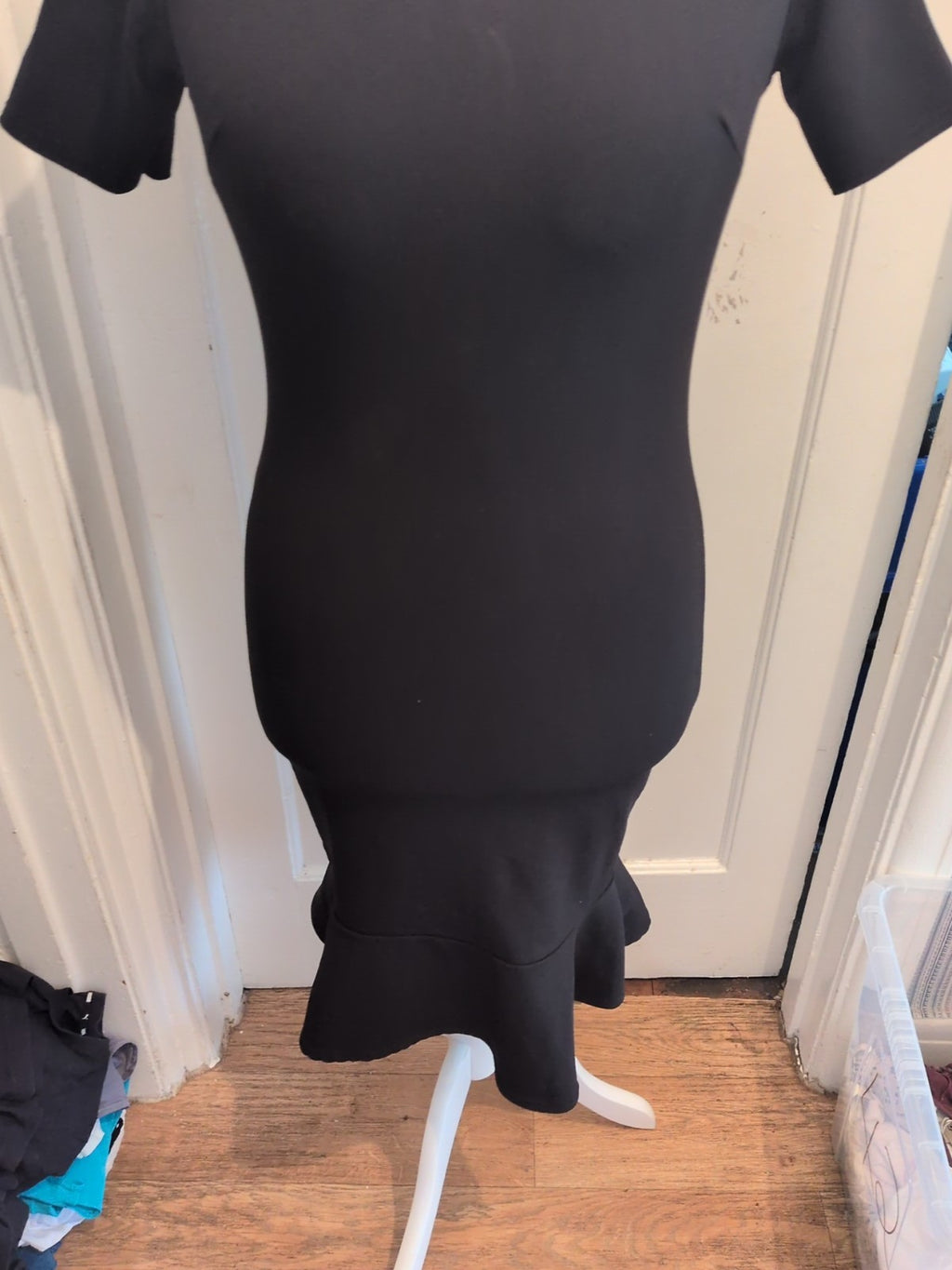Boohoo 14 Black Short Sleeve Dress