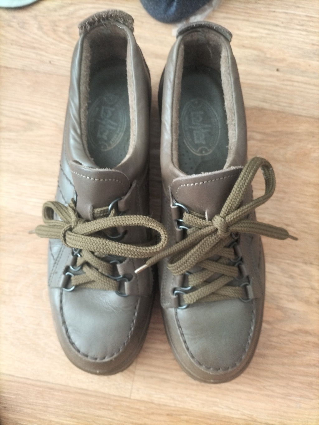 Lamer Euro 40 Khaki Trainers