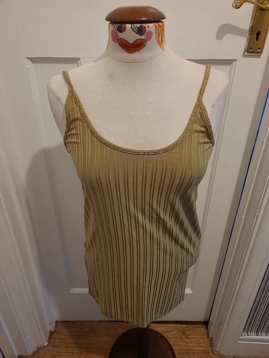 Brand New Ladies Boohoo Size 8 Khaki Sleeveless Top