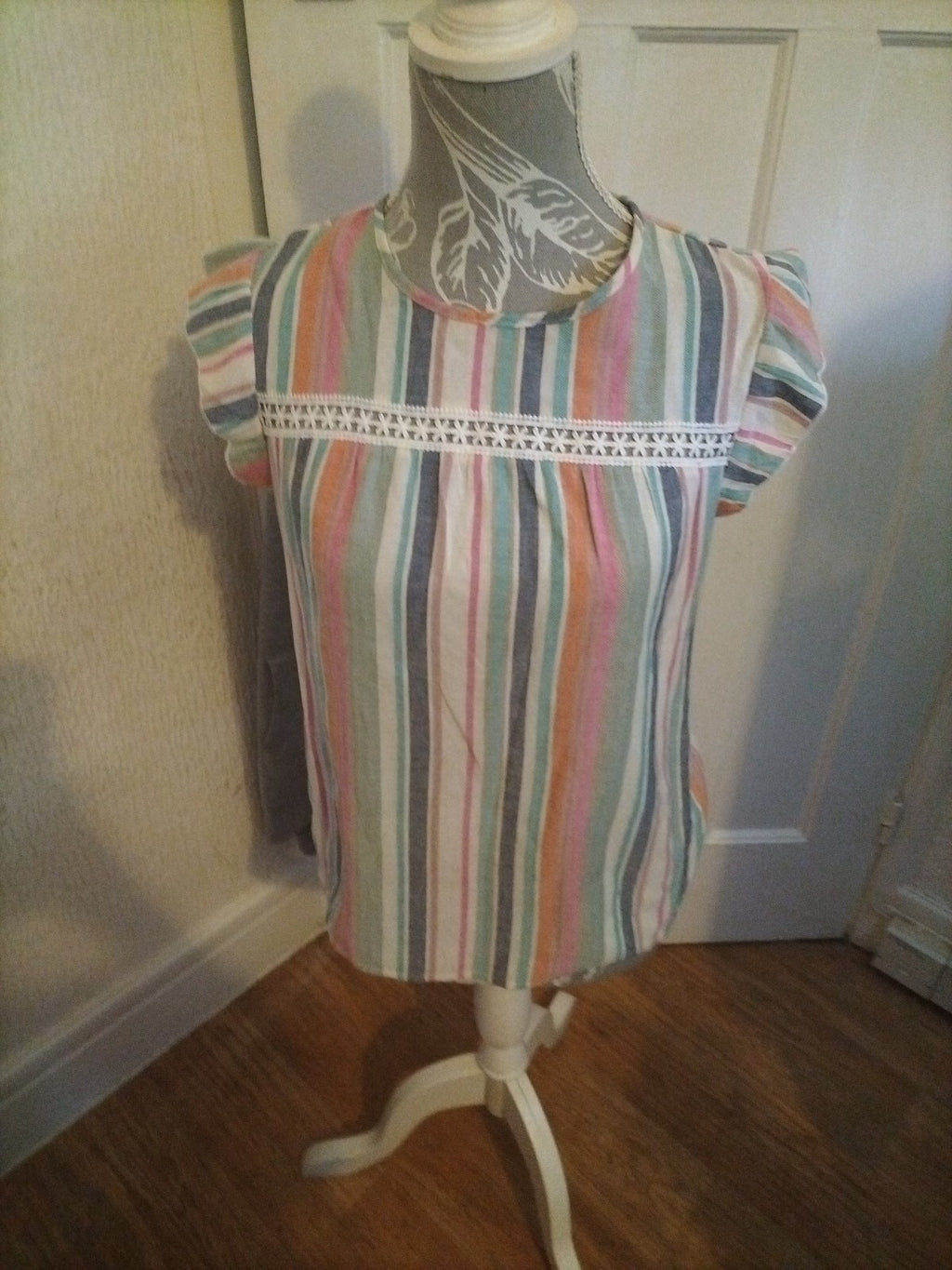 Ladies Emery Rose Size Medium Striped Sleeveless T Shirt