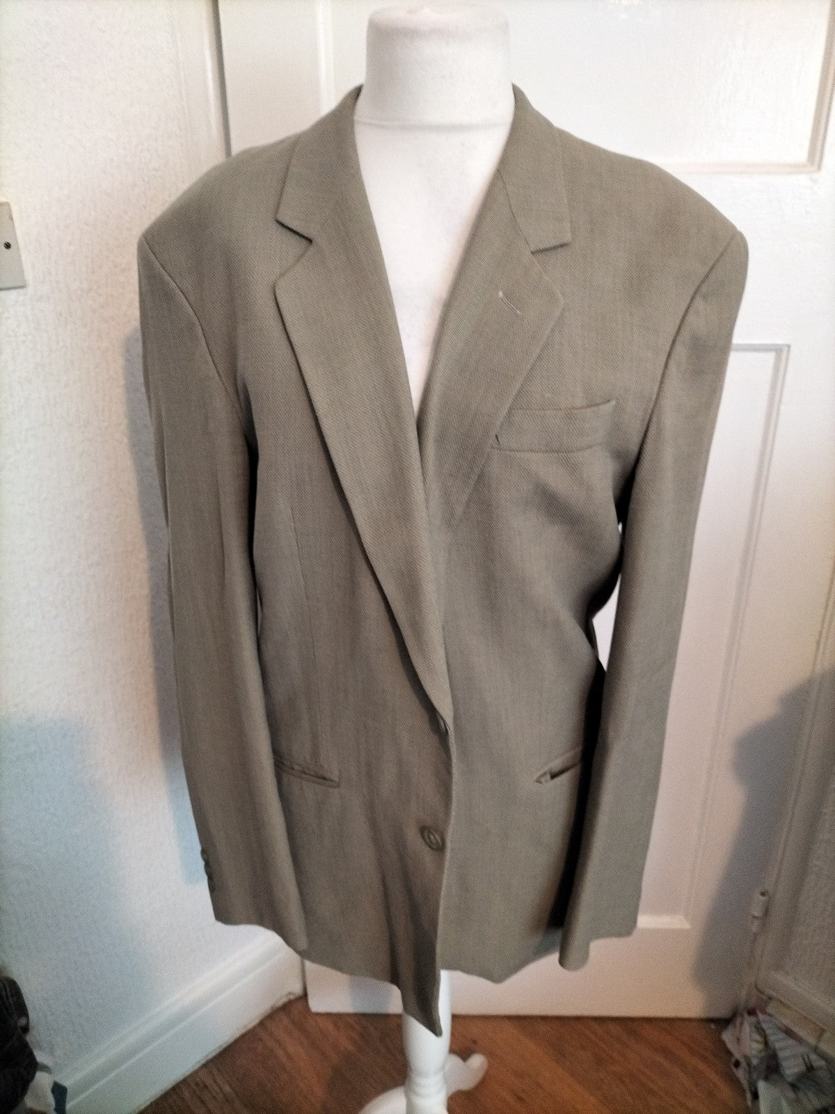 Mens Henry Fox Size 40L Flax/Neutral Padded Tuxedo Jacket