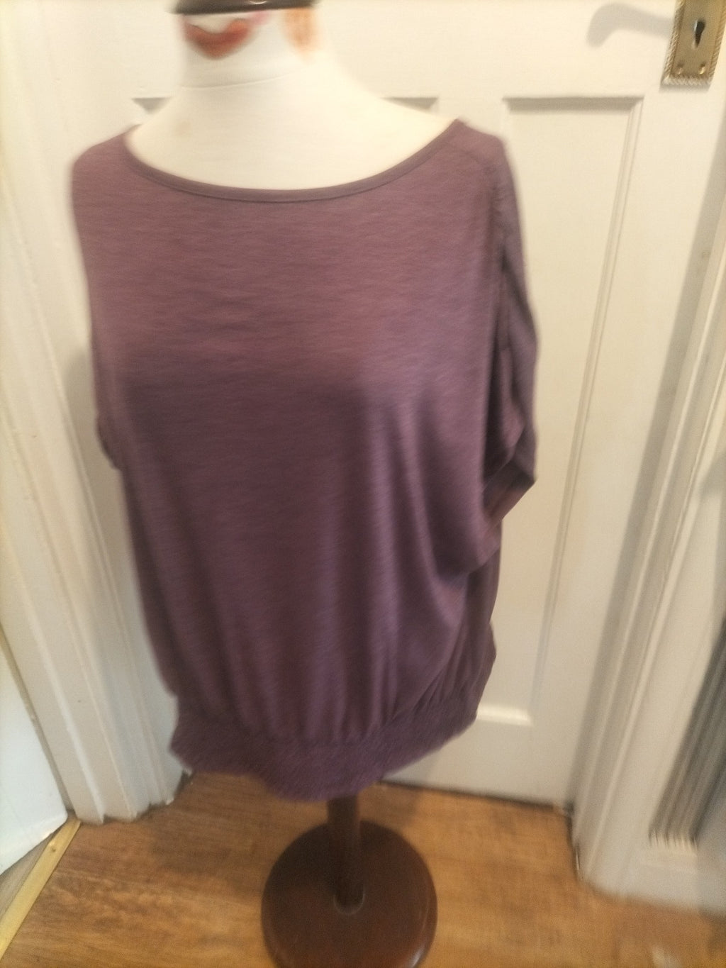 Ladies Size 4XL Purple Bubble Hem Short Sleeved Blouse