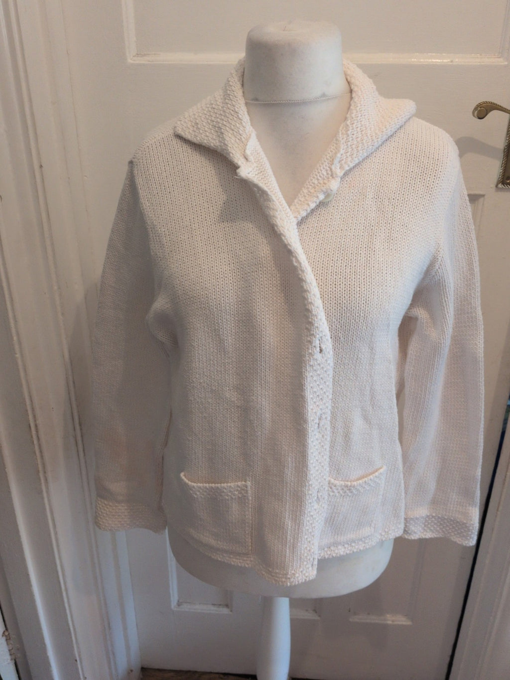 Ladies Berkertex 18-20 White Knit Long Sleeve Cardigan
