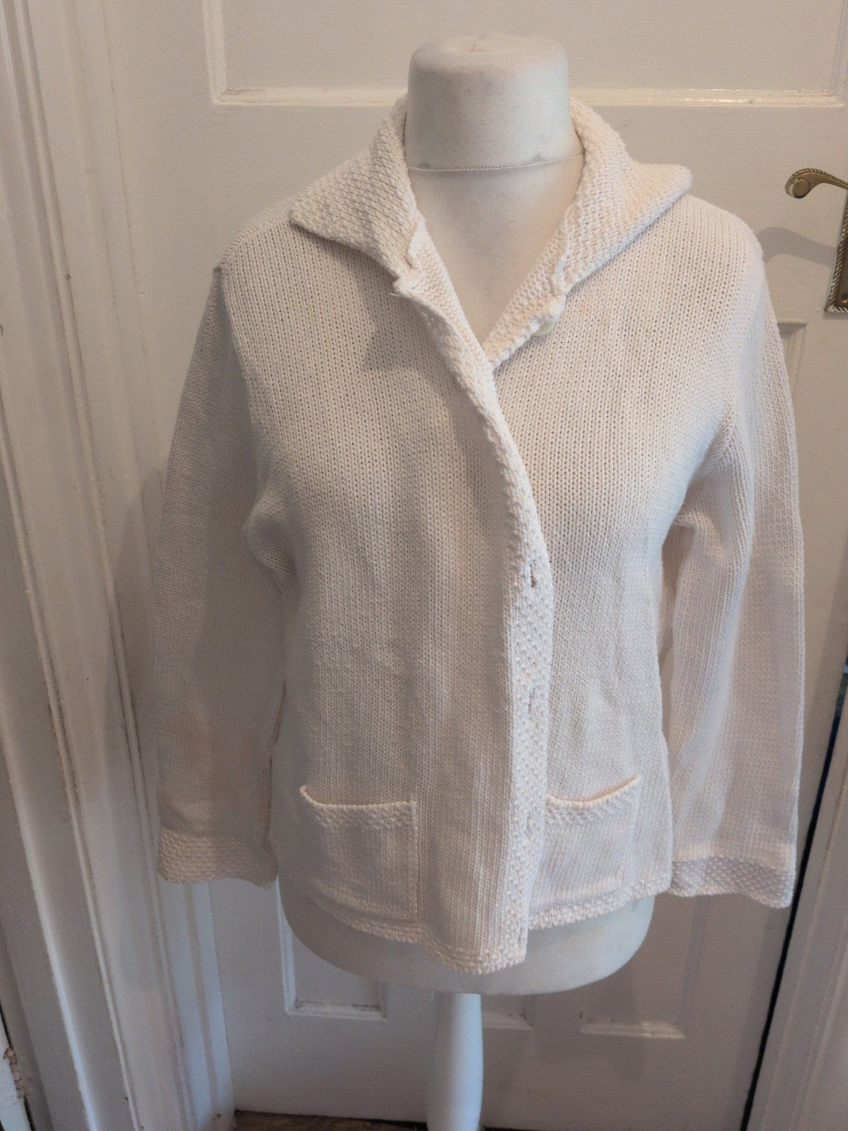 Ladies Berkertex 18-20 White Knit Long Sleeve Cardigan