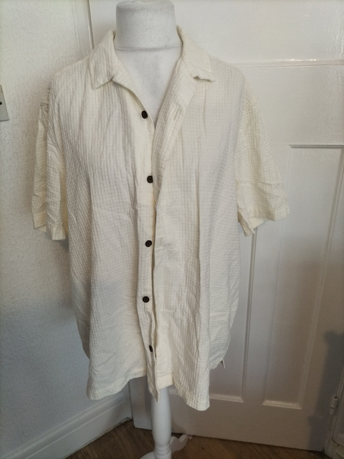 Mens Next Supply Size 2XL Cream Textured Short Sleeved Shirt