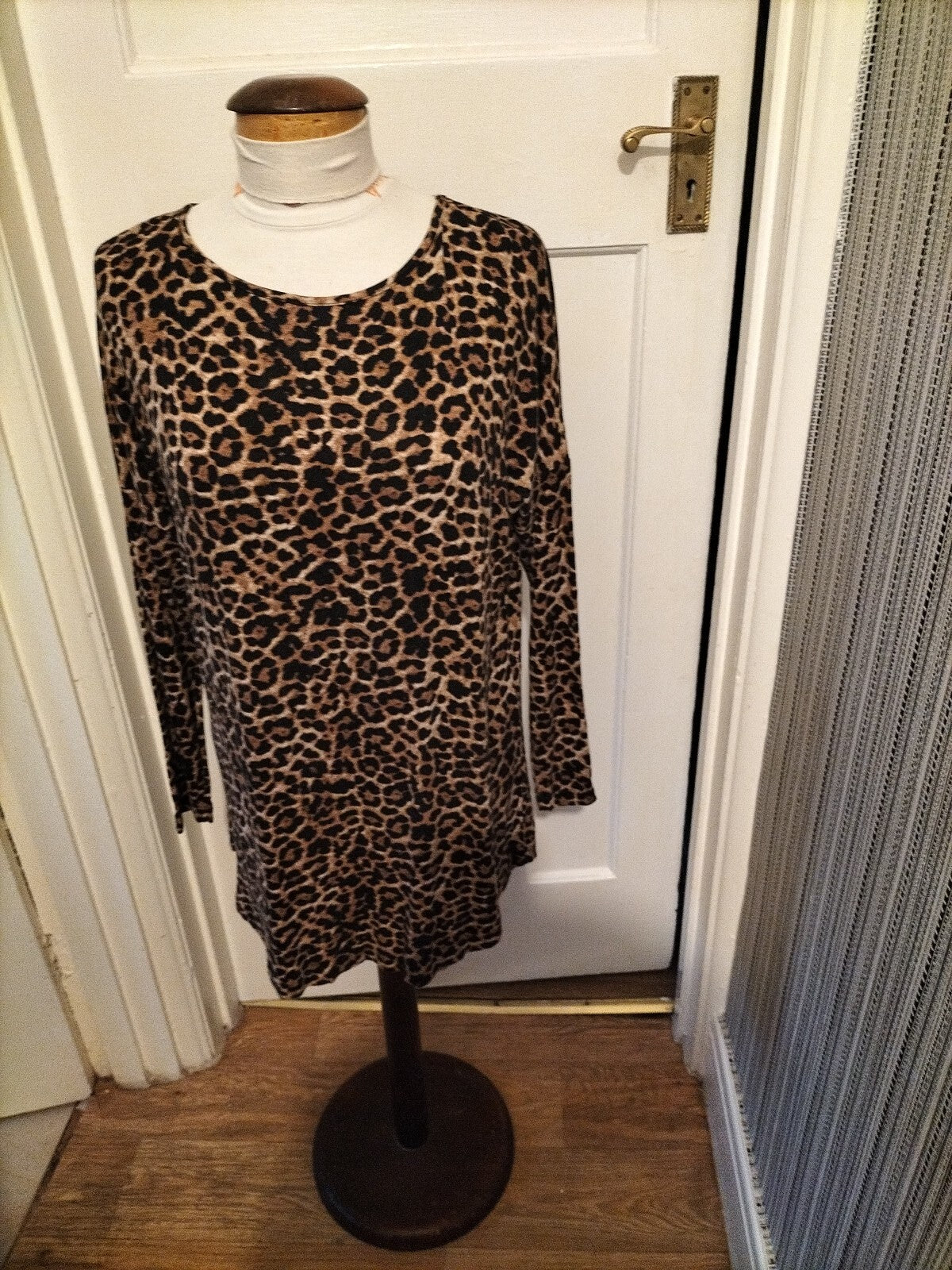 Ladies Papaya Medium Leopard Print Long Sleeved Blouse