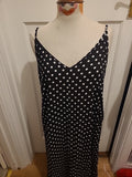 Ladies Kojooin Size Medium Polkadot Long Length Pencil Dress