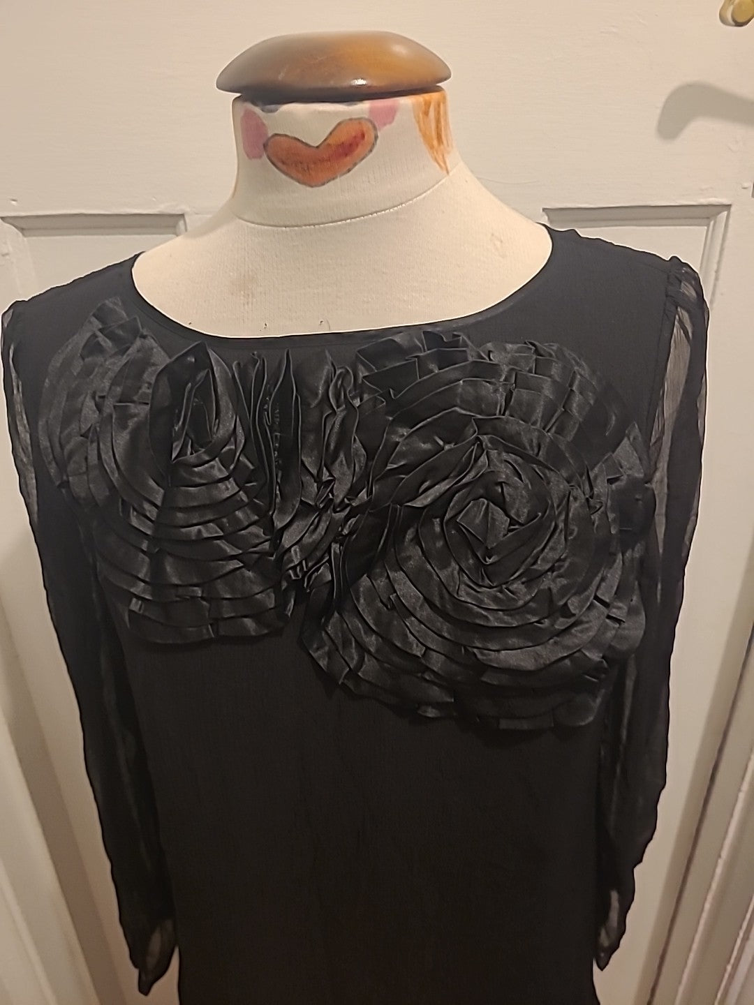 Ladies Size 16 Black Mesh Sleeved Floral Detail Tunic
