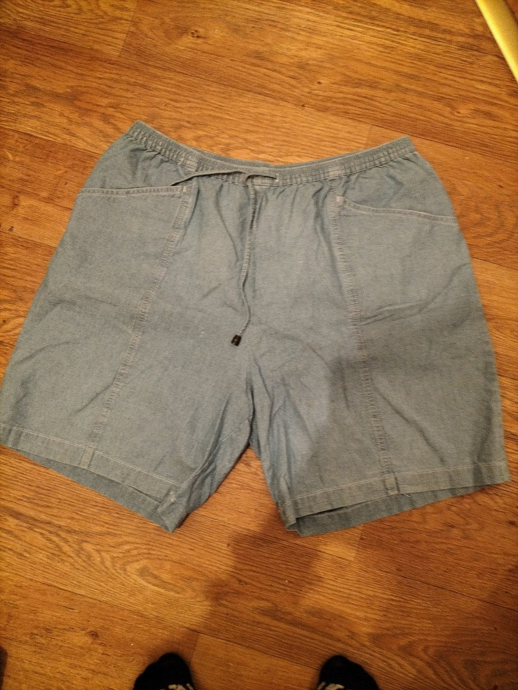 Ladies Size XL Pale Denim Elasticated Shorts