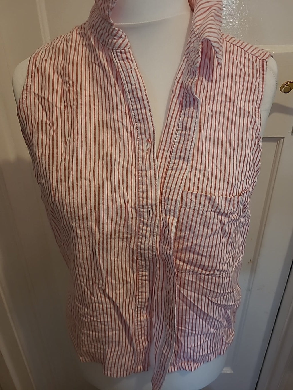 Ladies George Size 12 Red And White Striped Sleeveless Buttoned Blouse