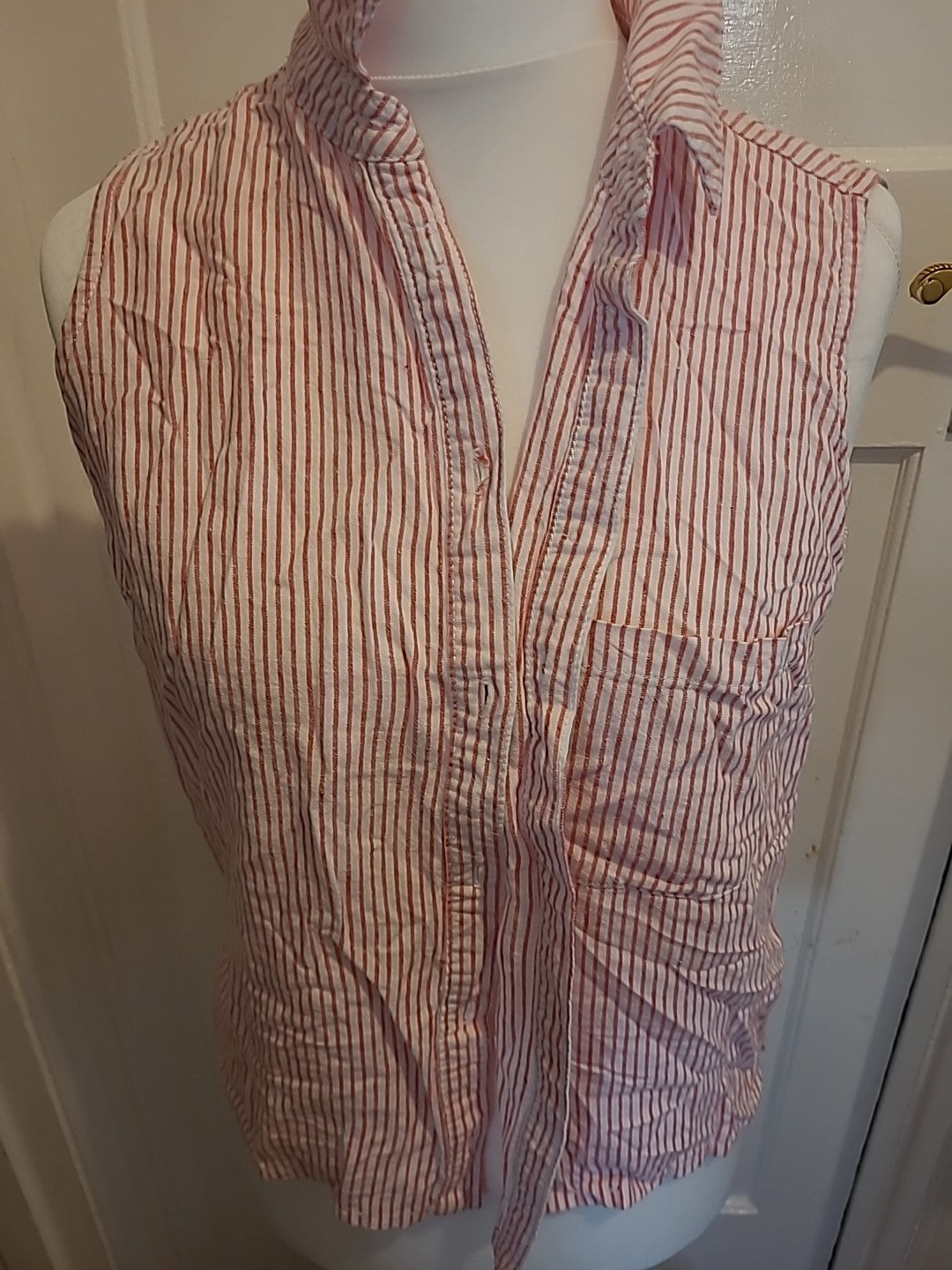 Ladies George Size 12 Red And White Striped Sleeveless Buttoned Blouse