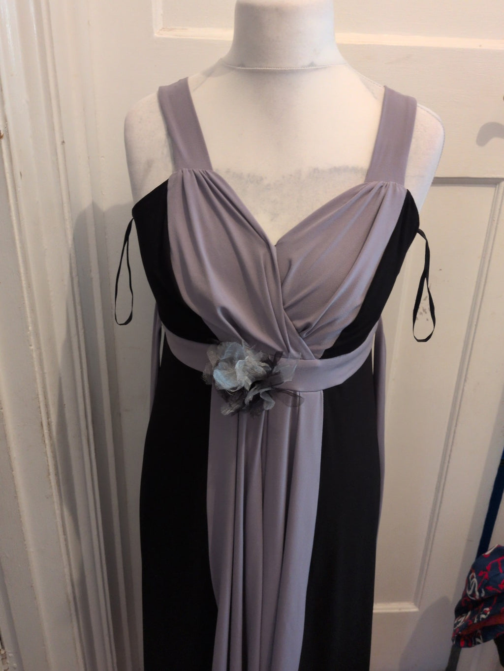 Ladies Joanna Hope Size 16 Grey And Black Flower Sleeveless Maxi Dress