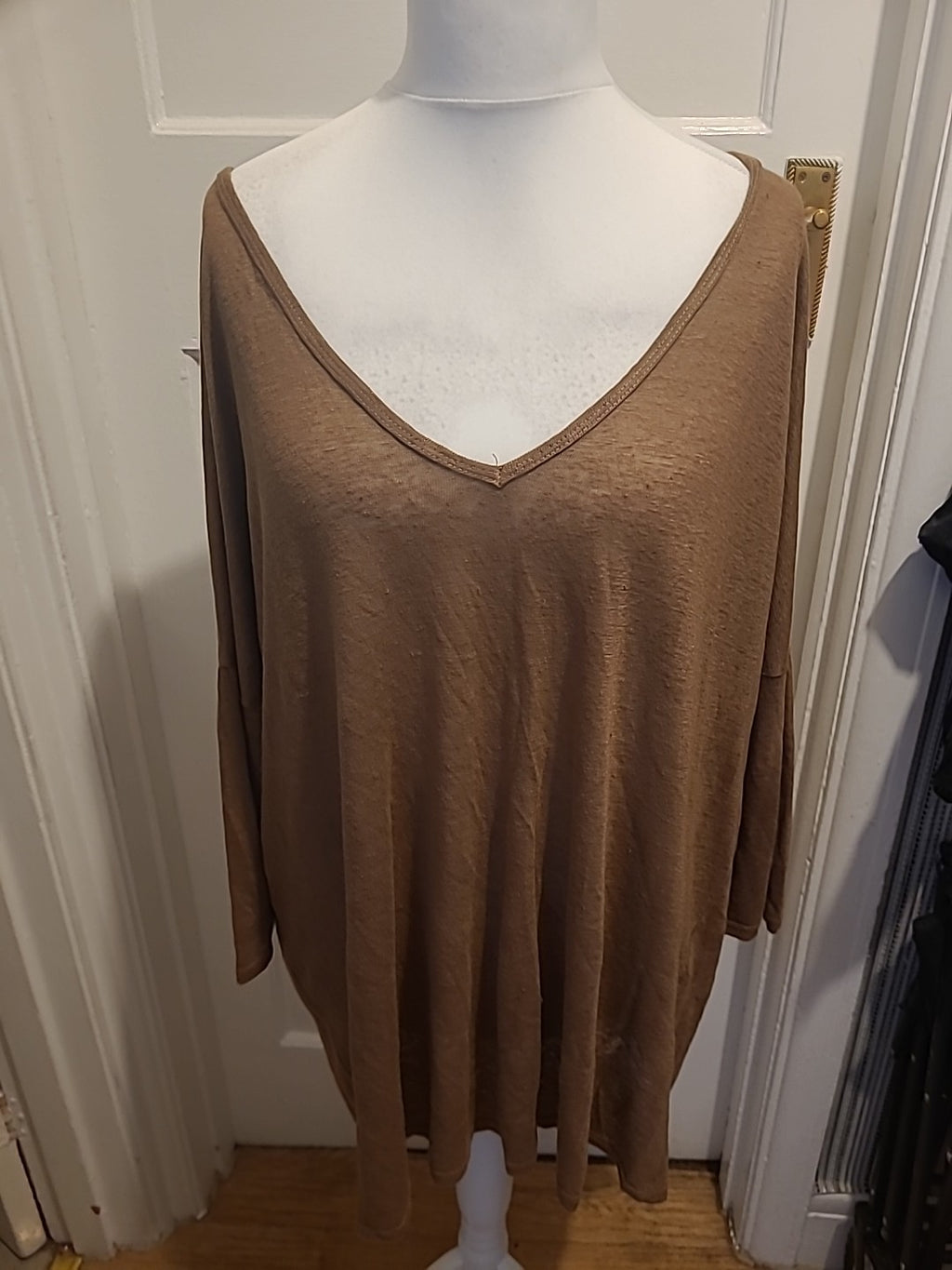 Ladies Size 2XL Brown 3/4 Sleeved Tshirt