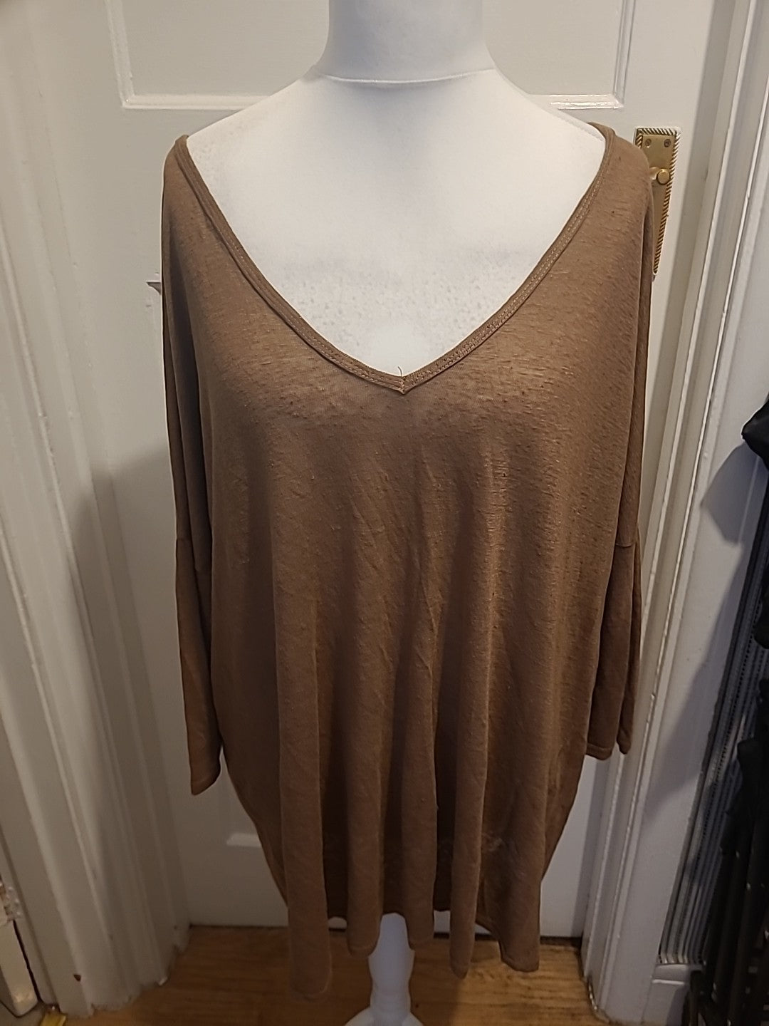 Ladies Size 2XL Brown 3/4 Sleeved Tshirt