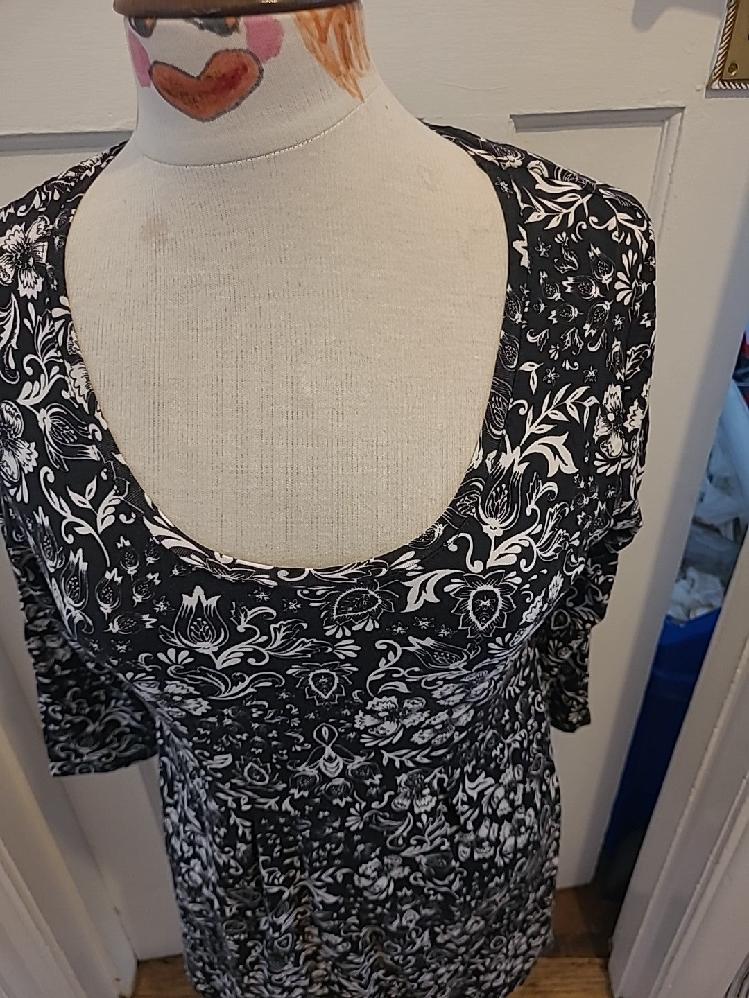 Ladies Tu Size 14 Black White Long Sleeved Dress