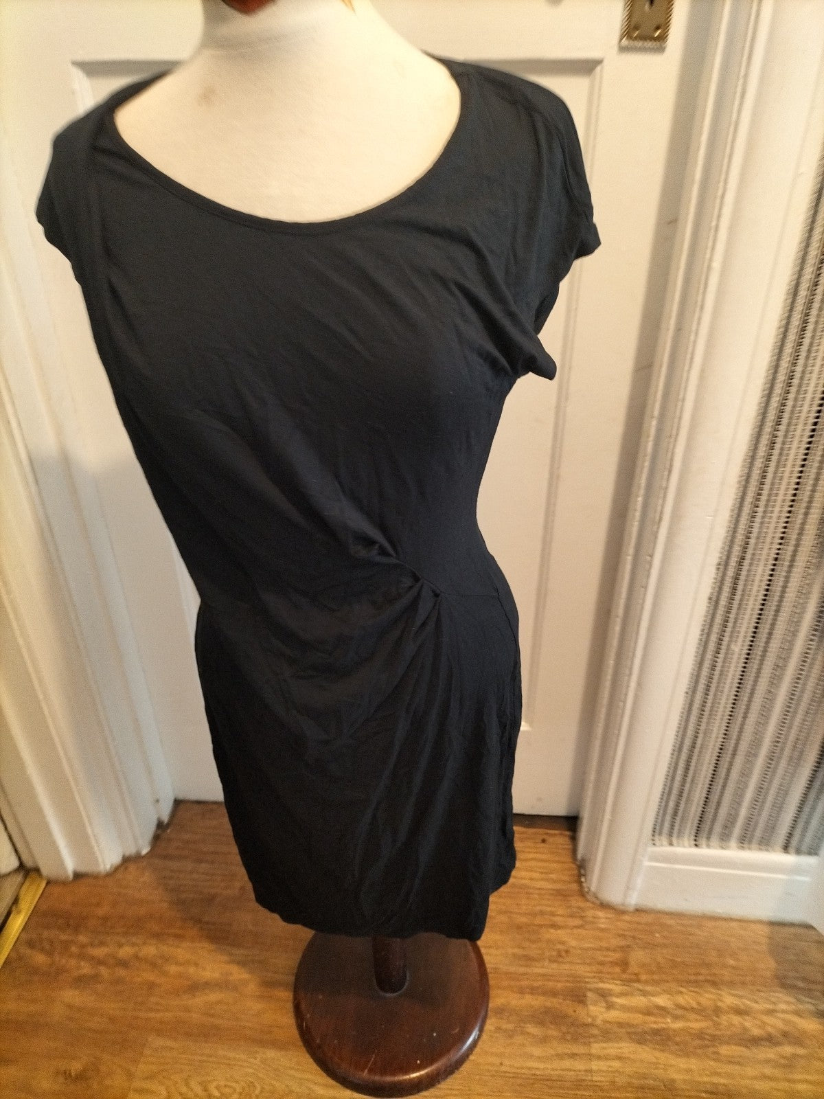 Ladies Wallis Size Small Black Cap Sleeved Round Neck Dress