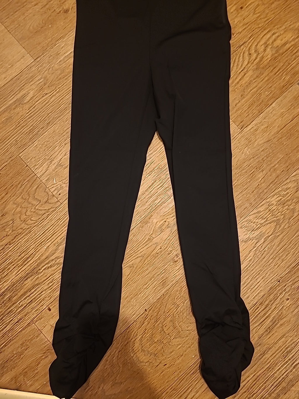 Ladies Zara Size Medium Black Tight Fit Trousers