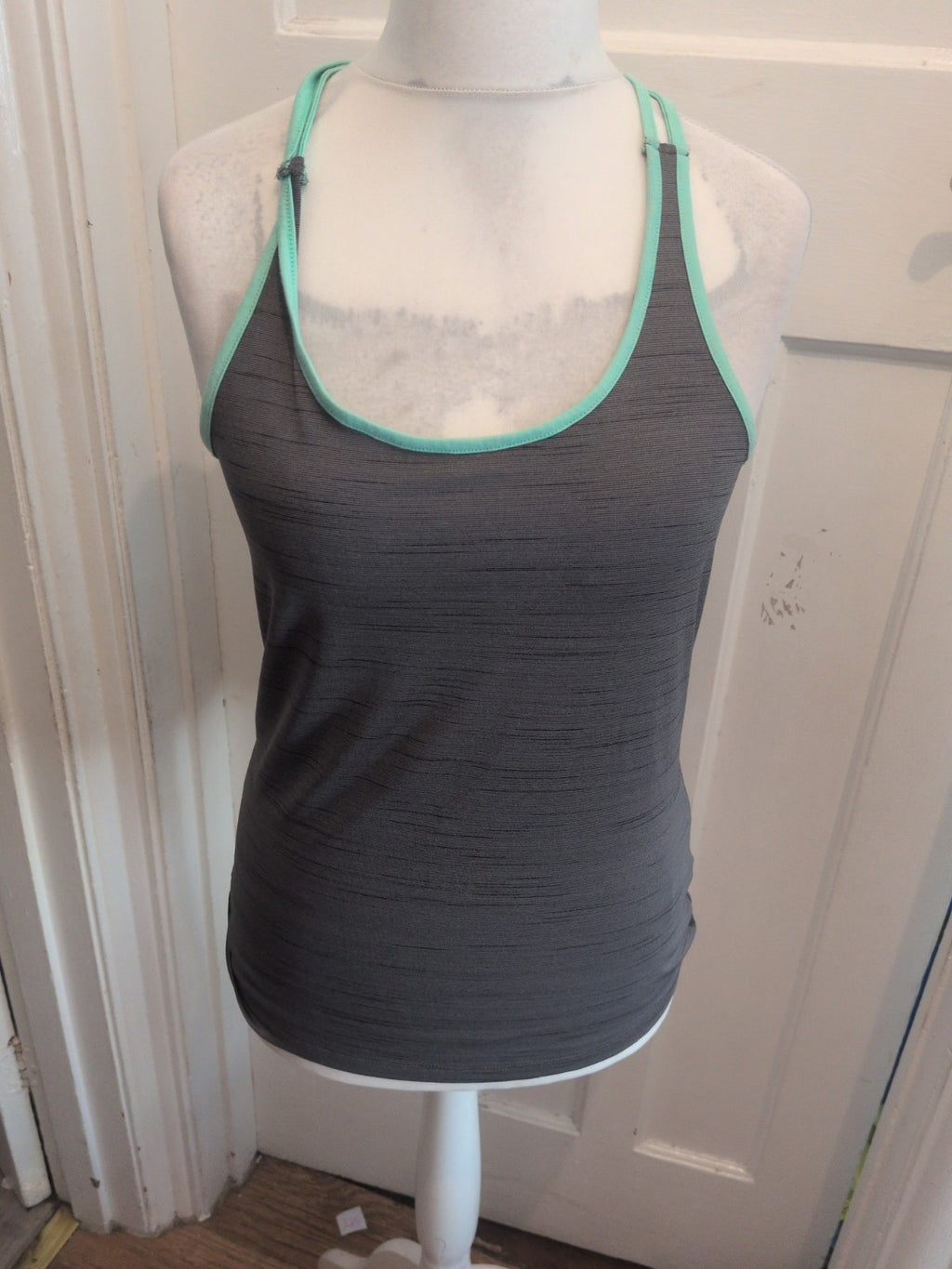 Crivit 14-16 Turquoise And Charcoal Leggings Crop