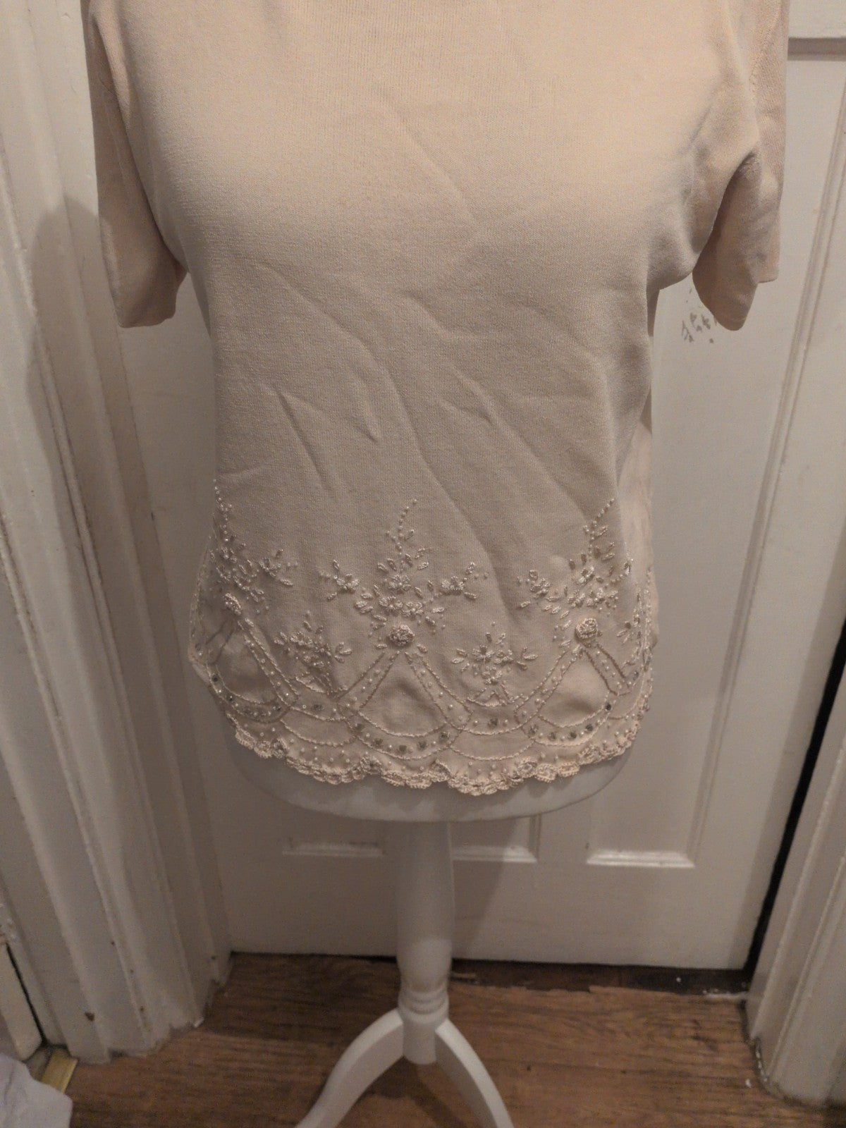 Ladies Avant Garde Size Large Stone Short Sleeve Blouse