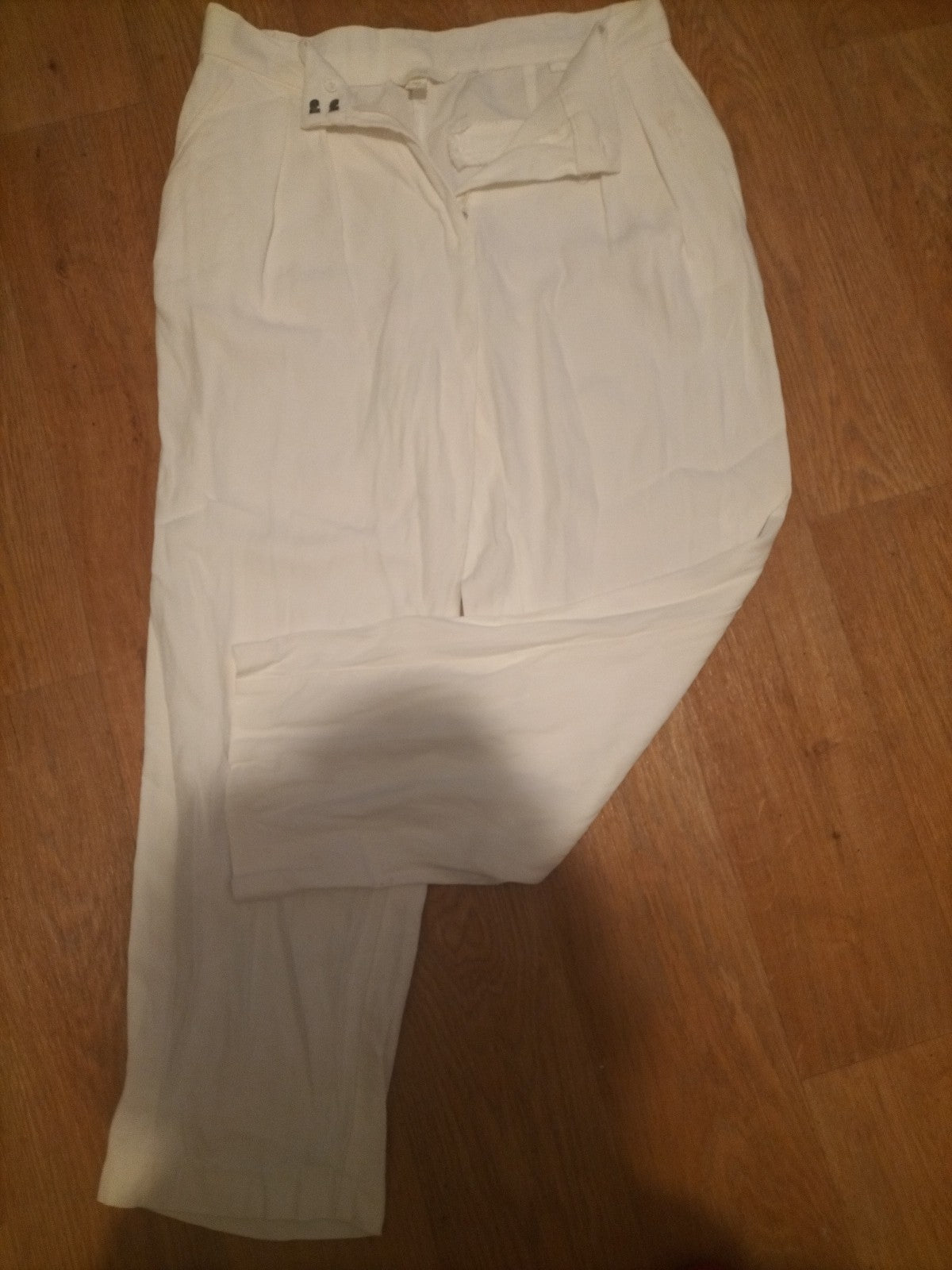 Ladies H&M Size 12 White Trousers