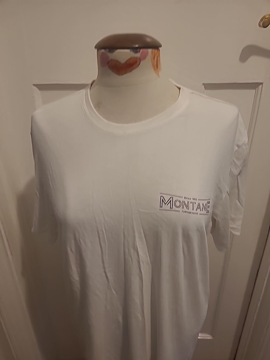 Mens Montane Size Large White Short Sleeved Tshirt