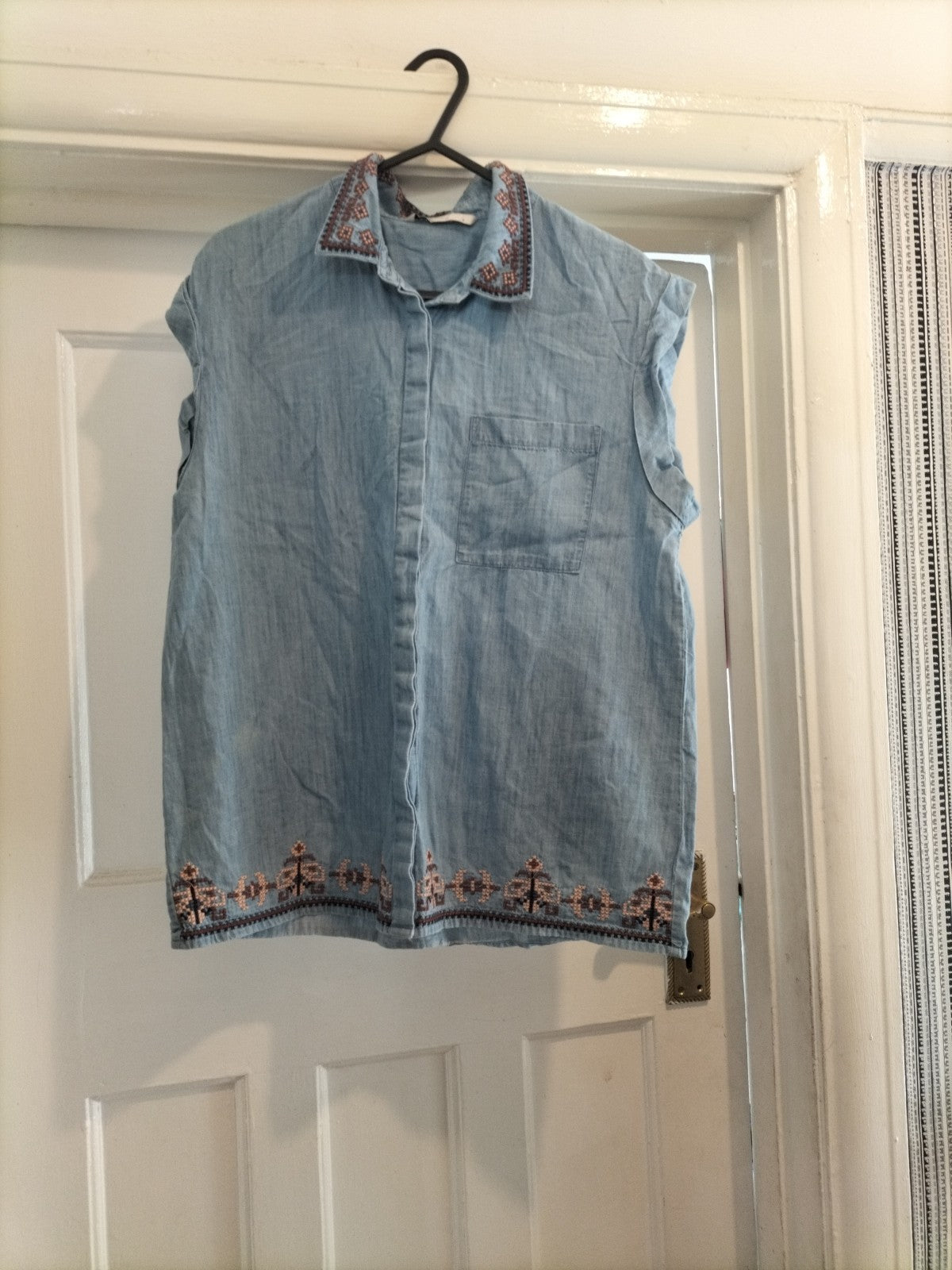 Ladies TU Size 8 Sleeveless Denim Shirt
