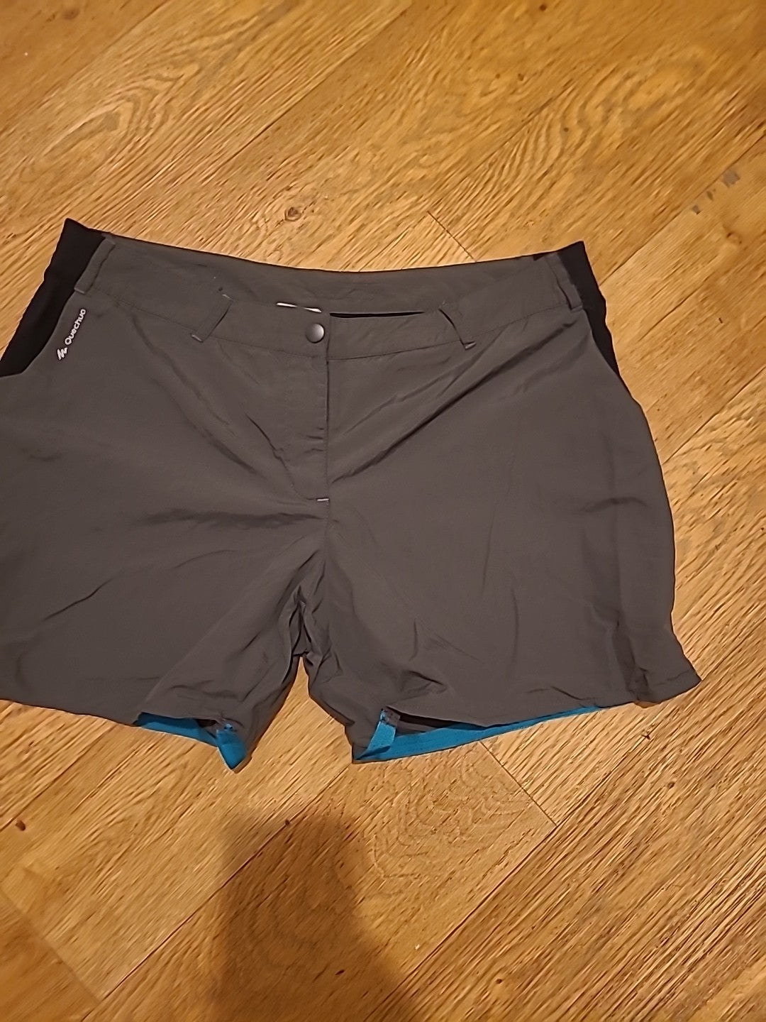 Boys Decathlon Size 106-110cm Grey Shorts
