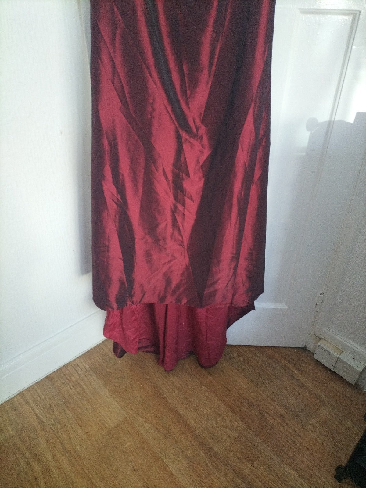 Ladies Size 14 Deep Purple Sleeveless Strapless Ball Gown Dress