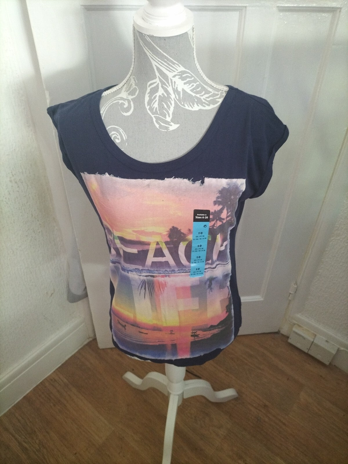 Ladies Primark Size 10 Beach Short Sleeved Tshirt