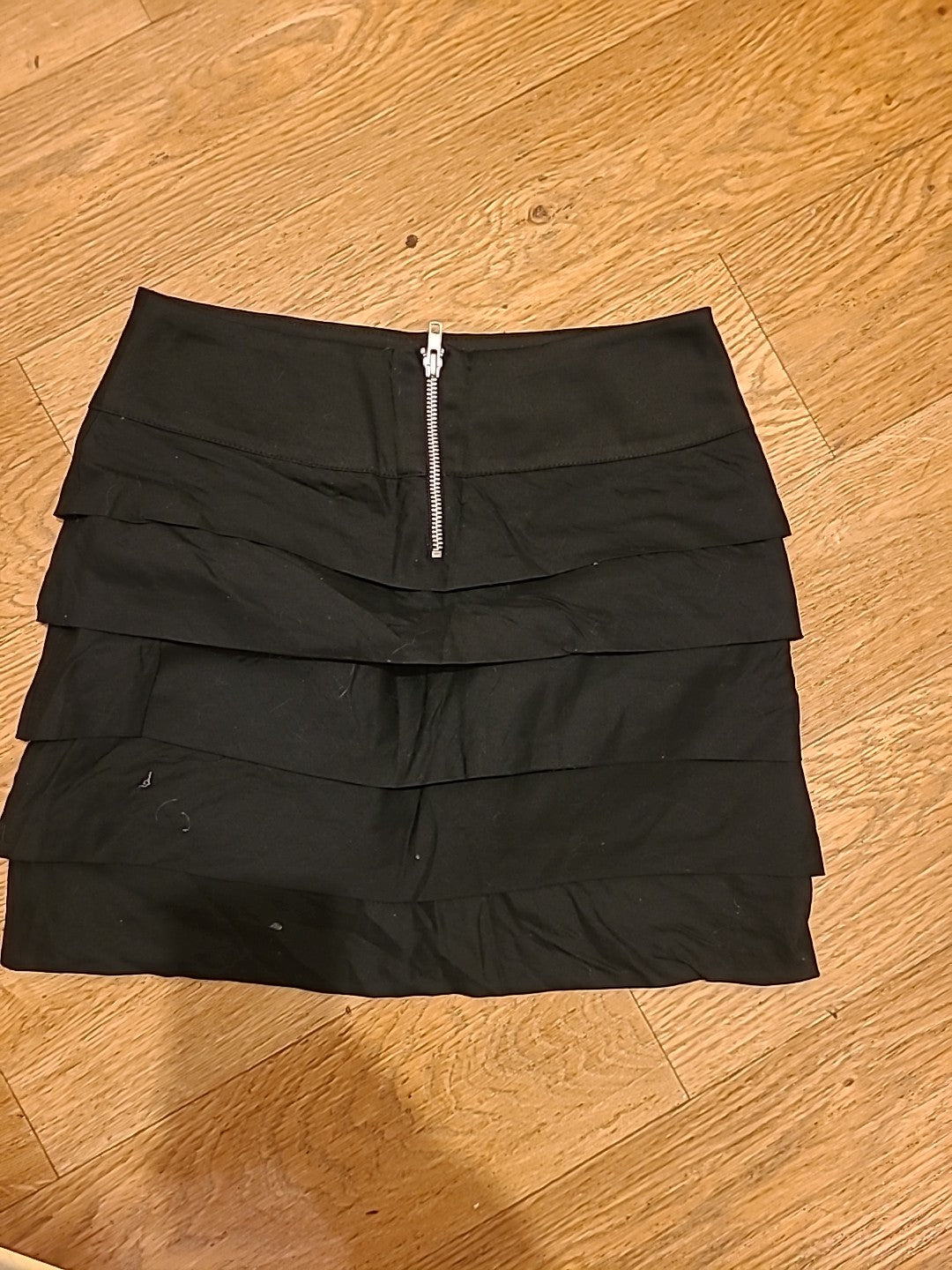 Ladies Primark Size 8 Black Pleated Short Skirt